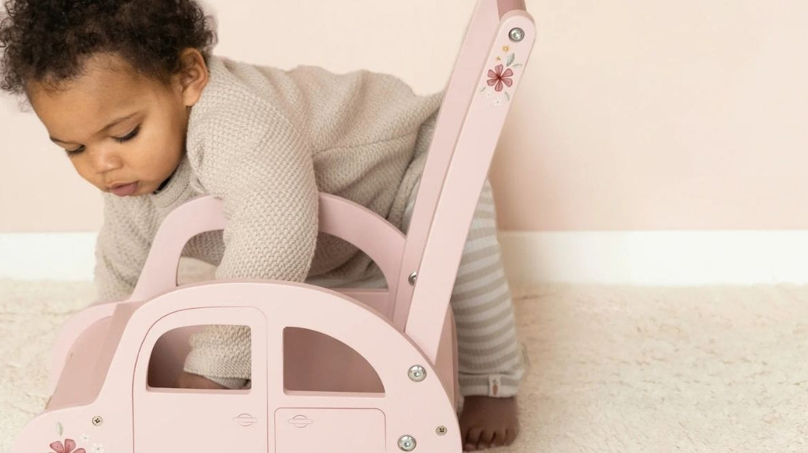 First Birthday Gifts UK 2026 — The Best 1st Birthday Present Ideas for Girls and Boys - Learning Bugs