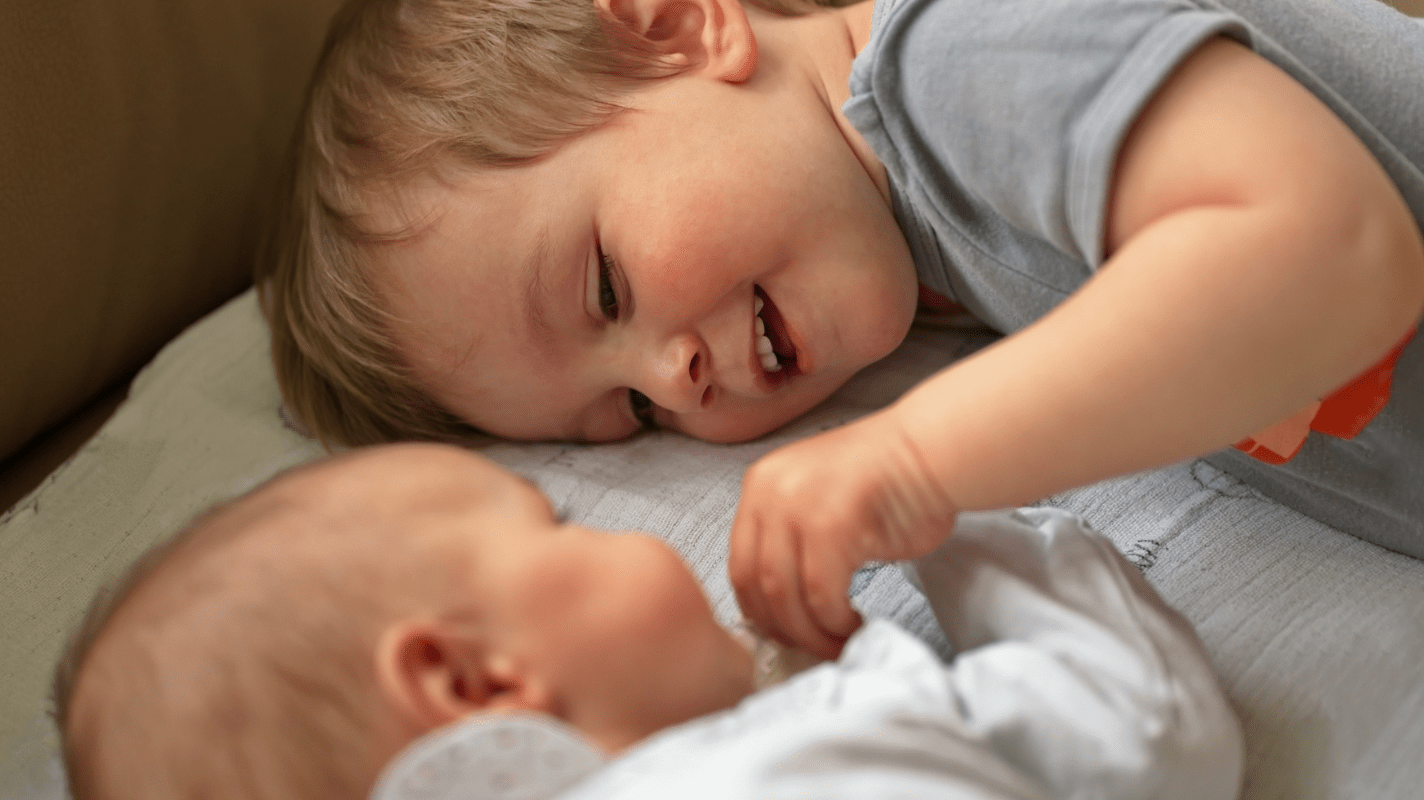 How to Prepare Your Toddler for a New Baby - Learning Bugs