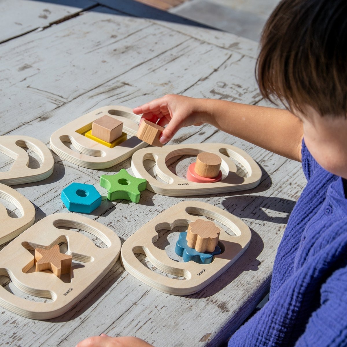 Easy Hold Shape Viewer Panels – Baby Toys & Activity Equipment for children, available at Learning Bugs UK