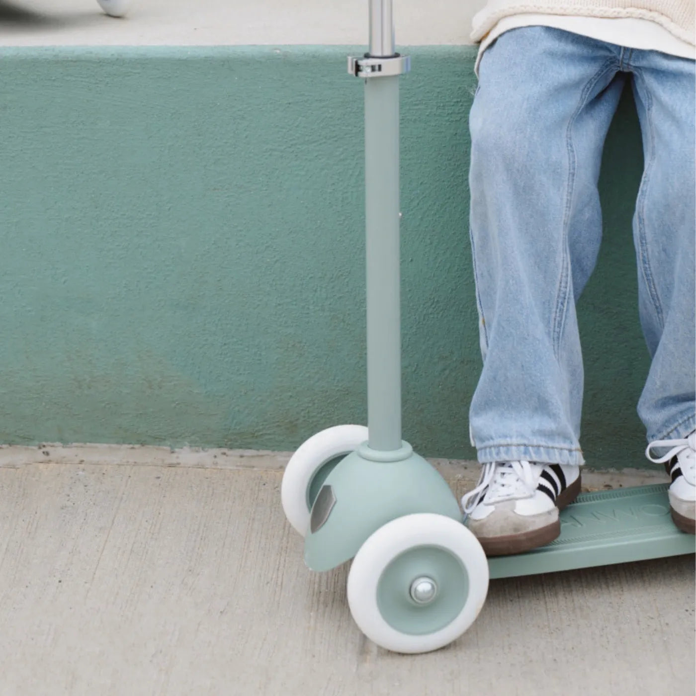 Banwood Eco Scooter Kids 3-Wheel Scooter (Clay)