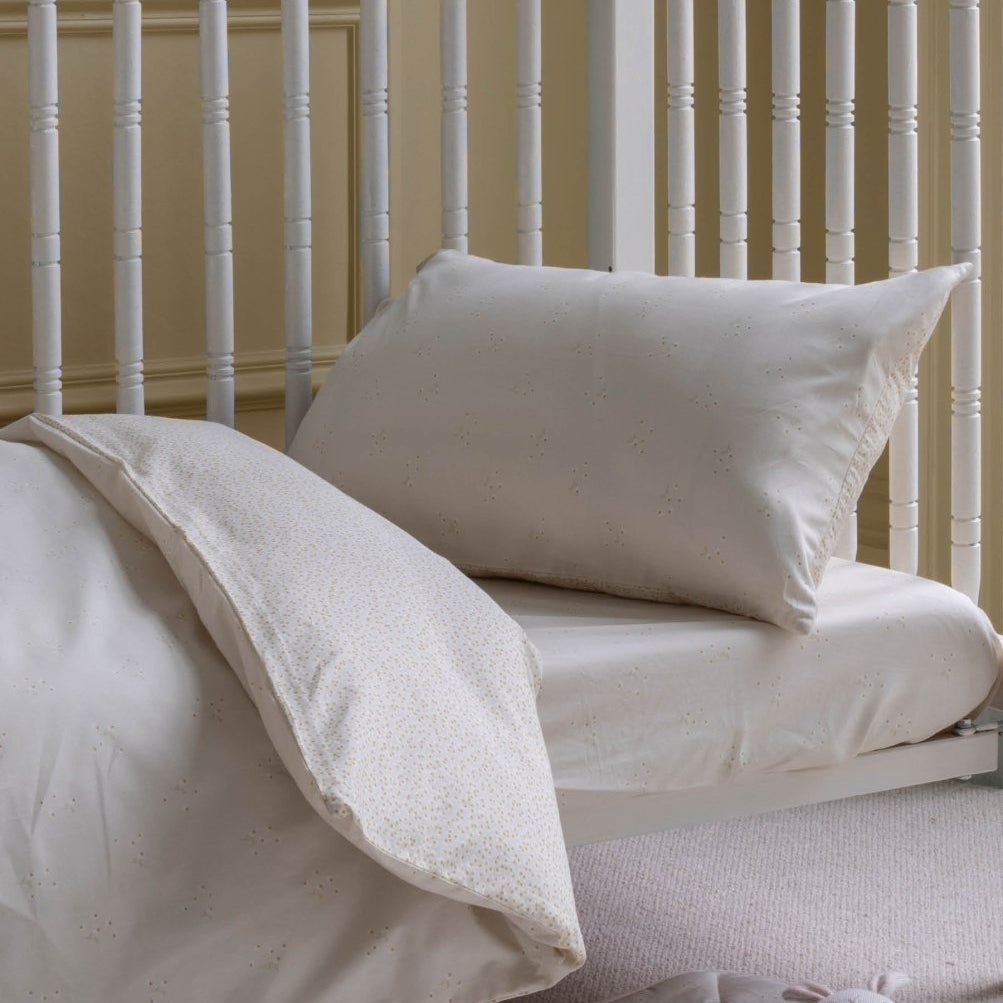 Organic Cotton Cotbed Bedding Set - Wild Chamomile – Bedding for children, available at Learning Bugs UK