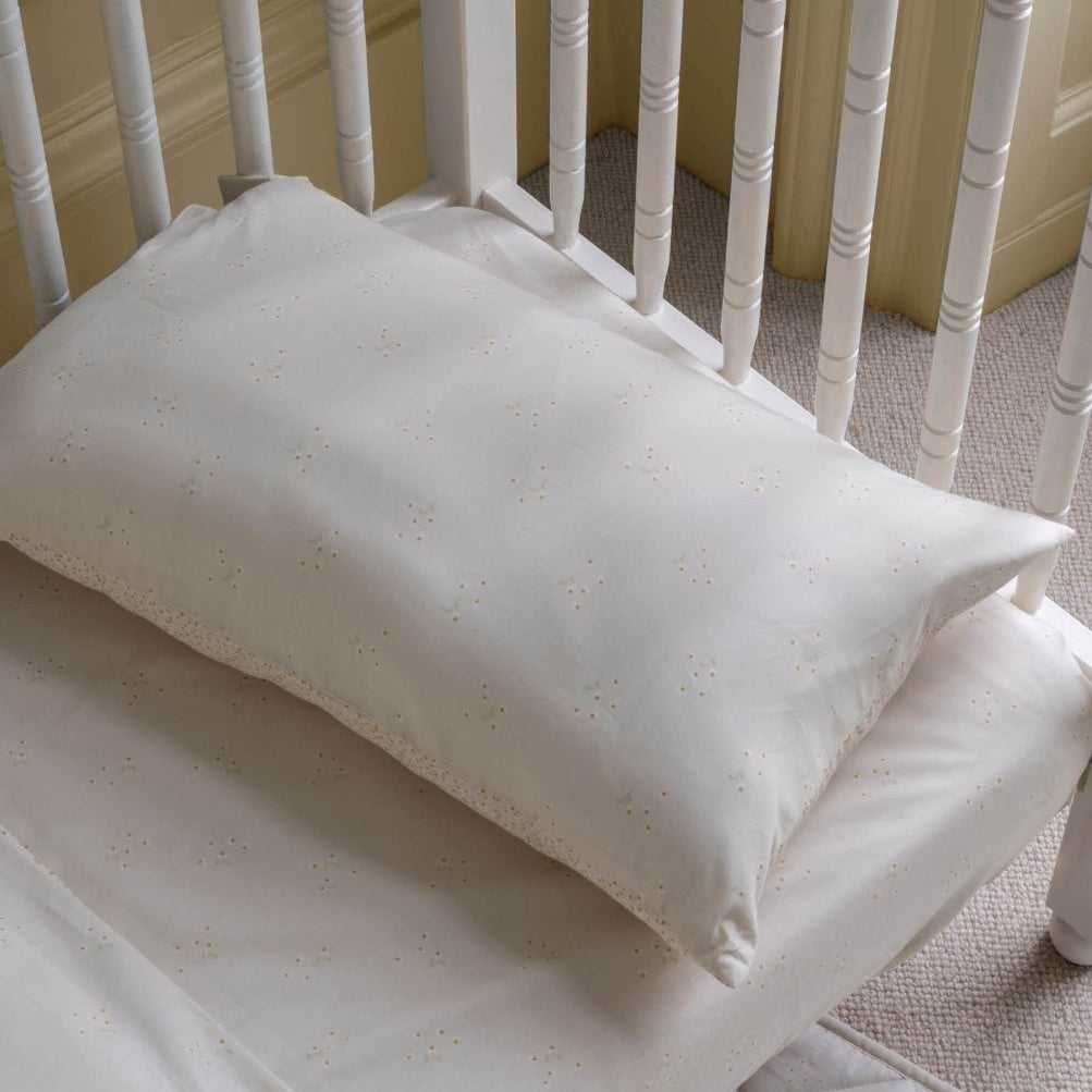 Organic Cotton Cotbed Bedding Set - Wild Chamomile – Bedding for children, available at Learning Bugs UK