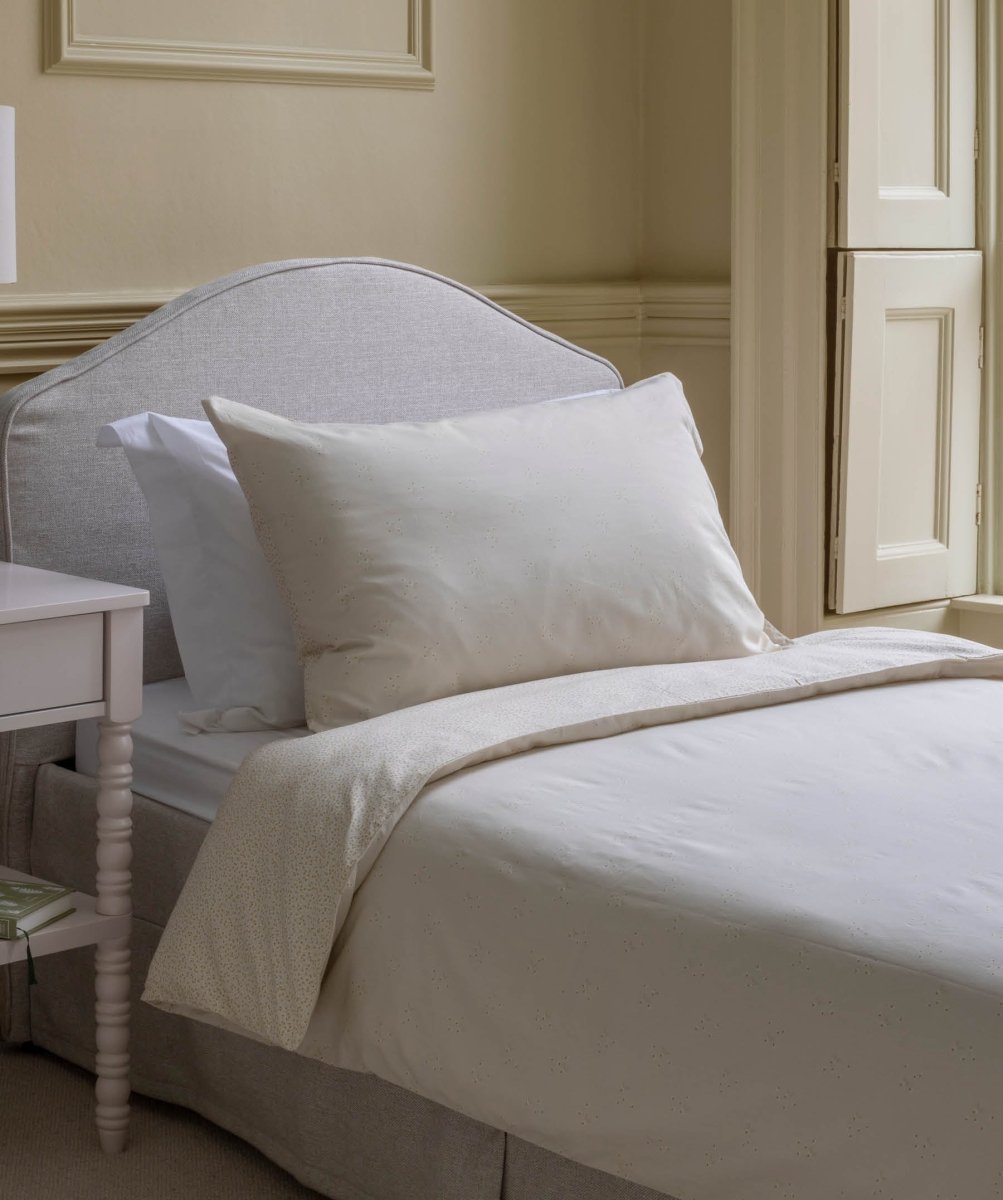 Organic Cotton Single Bedding Set - Wild Chamomile – Bedding for children, available at Learning Bugs UK