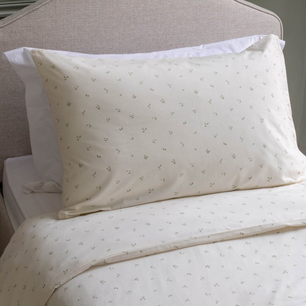 Organic Cotton Single Bedding Set - Nettle Scatter – Bedding for children, available at Learning Bugs UK