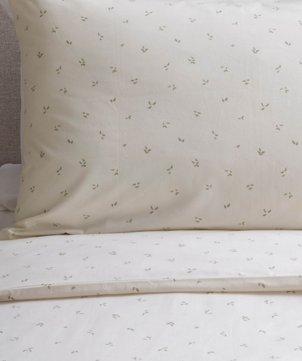 Organic Cotton Single Bedding Set - Nettle Scatter – Bedding for children, available at Learning Bugs UK