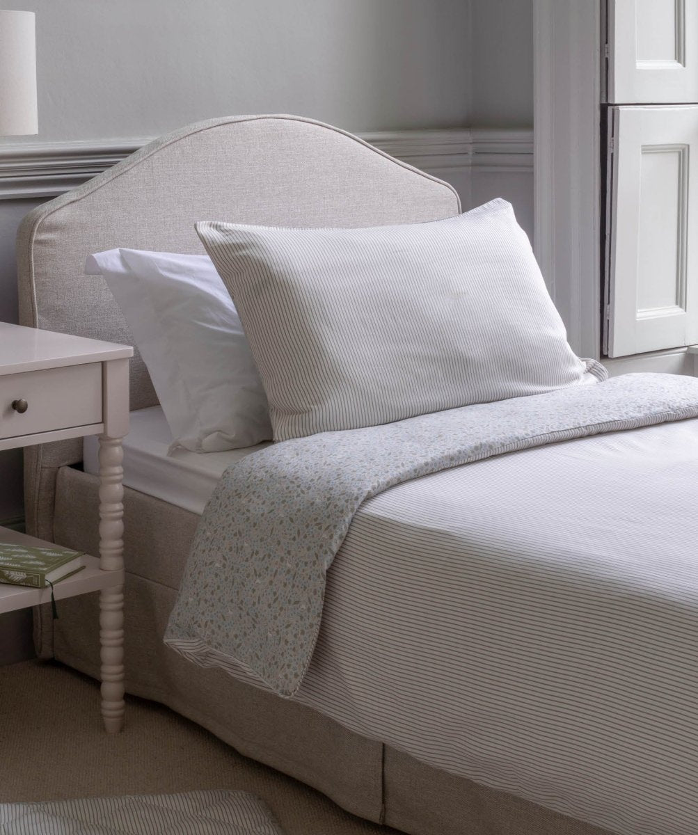 Organic Cotton Single Bedding Set - Stripe – Bedding for children, available at Learning Bugs UK