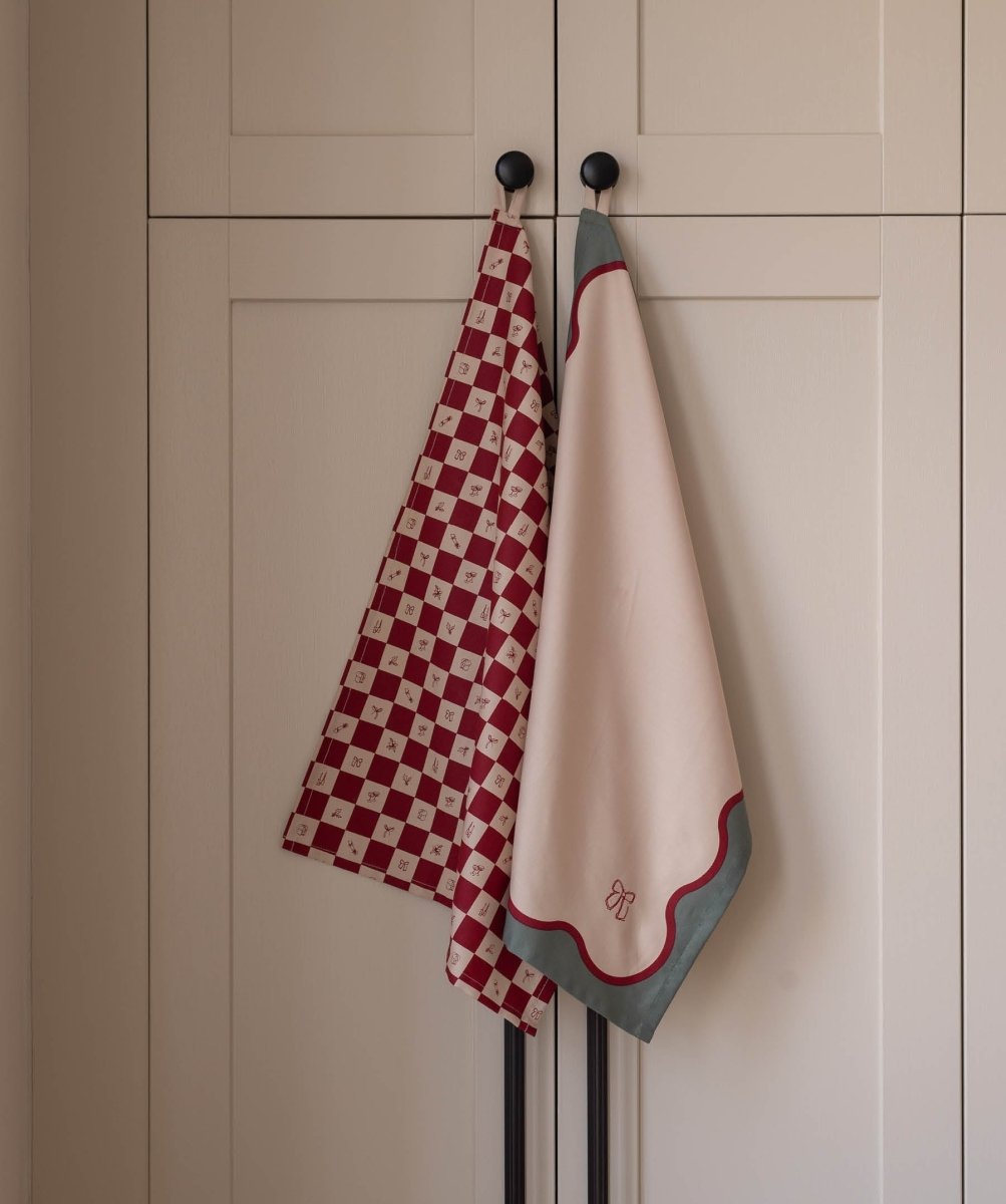 Avery Row Tea Towels, Set of 2 - Christmas Checkerboard – Christmas for children, available at Learning Bugs UK
