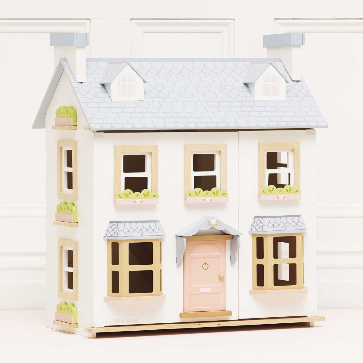 Mayberry Manor Wooden Dolls House – Dollhouses for children, available at Learning Bugs UK