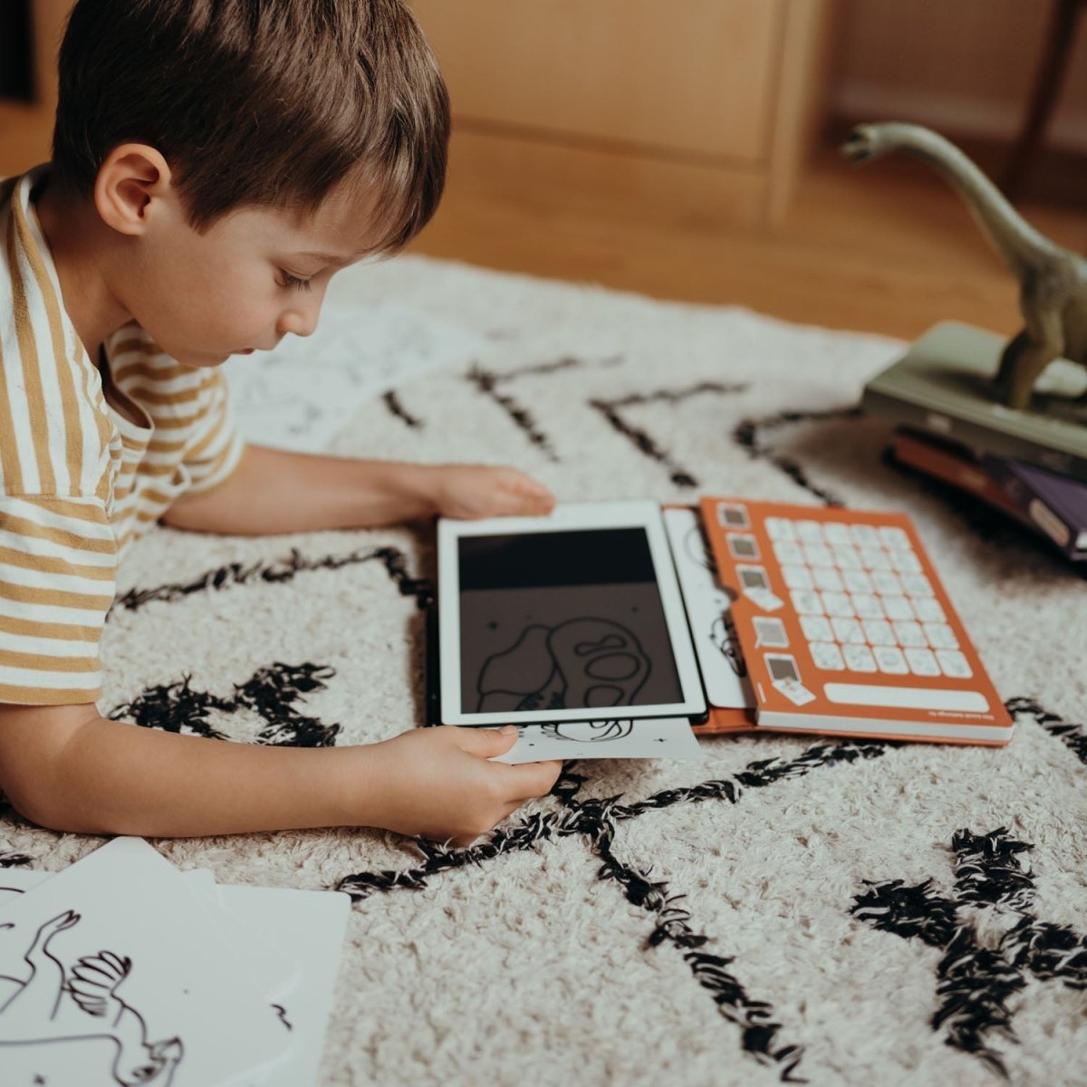 KIDYDRAW MINI LCD Drawing Tablet Dinosaurs – Creativity & Learning for children, available at Learning Bugs UK
