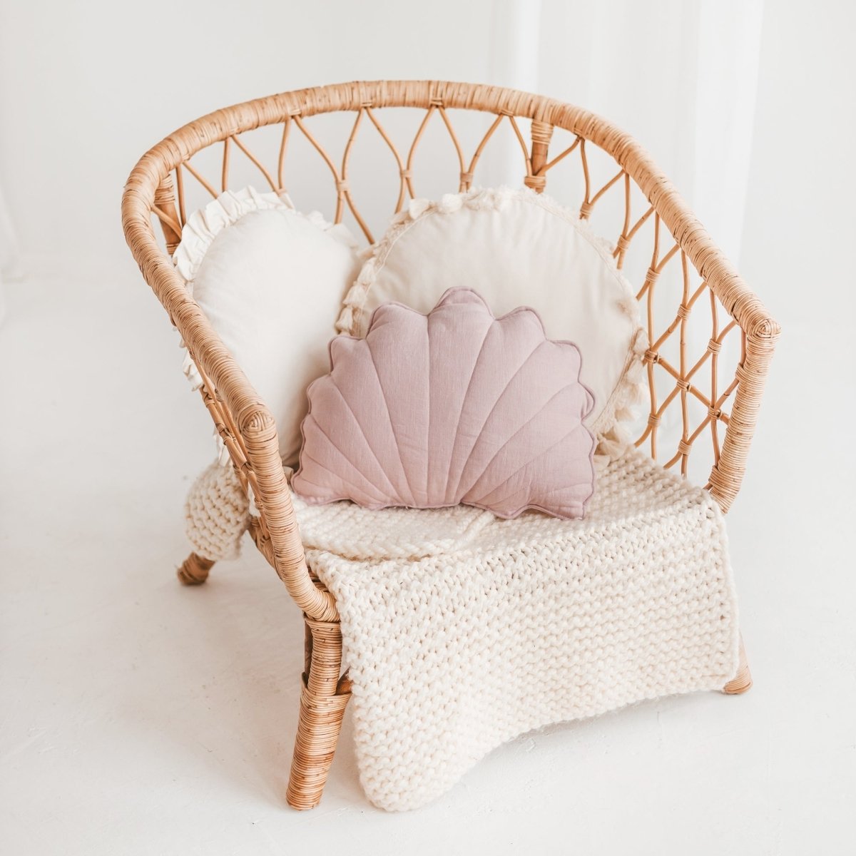 MINICAMP Linen Sea Shell Pillow – Pink Throw Pillow for Coastal & Beach Decor – Decorative Pillows for children, available at Learning Bugs UK