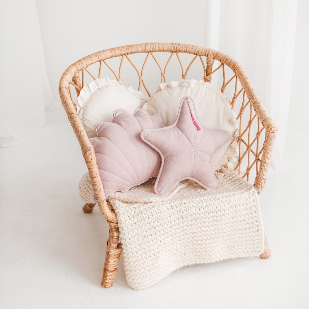 MINICAMP Linen Sea Shell Pillow – Pink Throw Pillow for Coastal & Beach Decor – Decorative Pillows for children, available at Learning Bugs UK