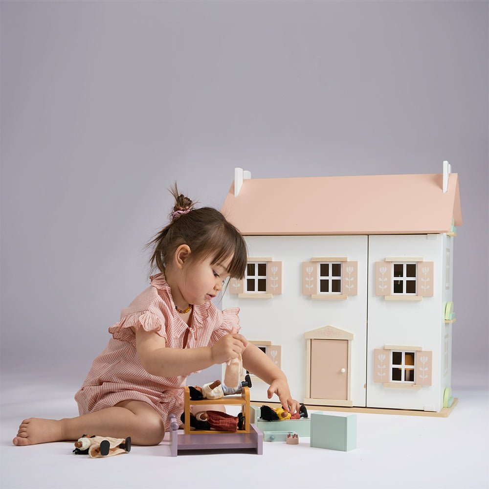 Buy Clover Dolls House | Wooden dolls house for kids by Learning Bugs UK