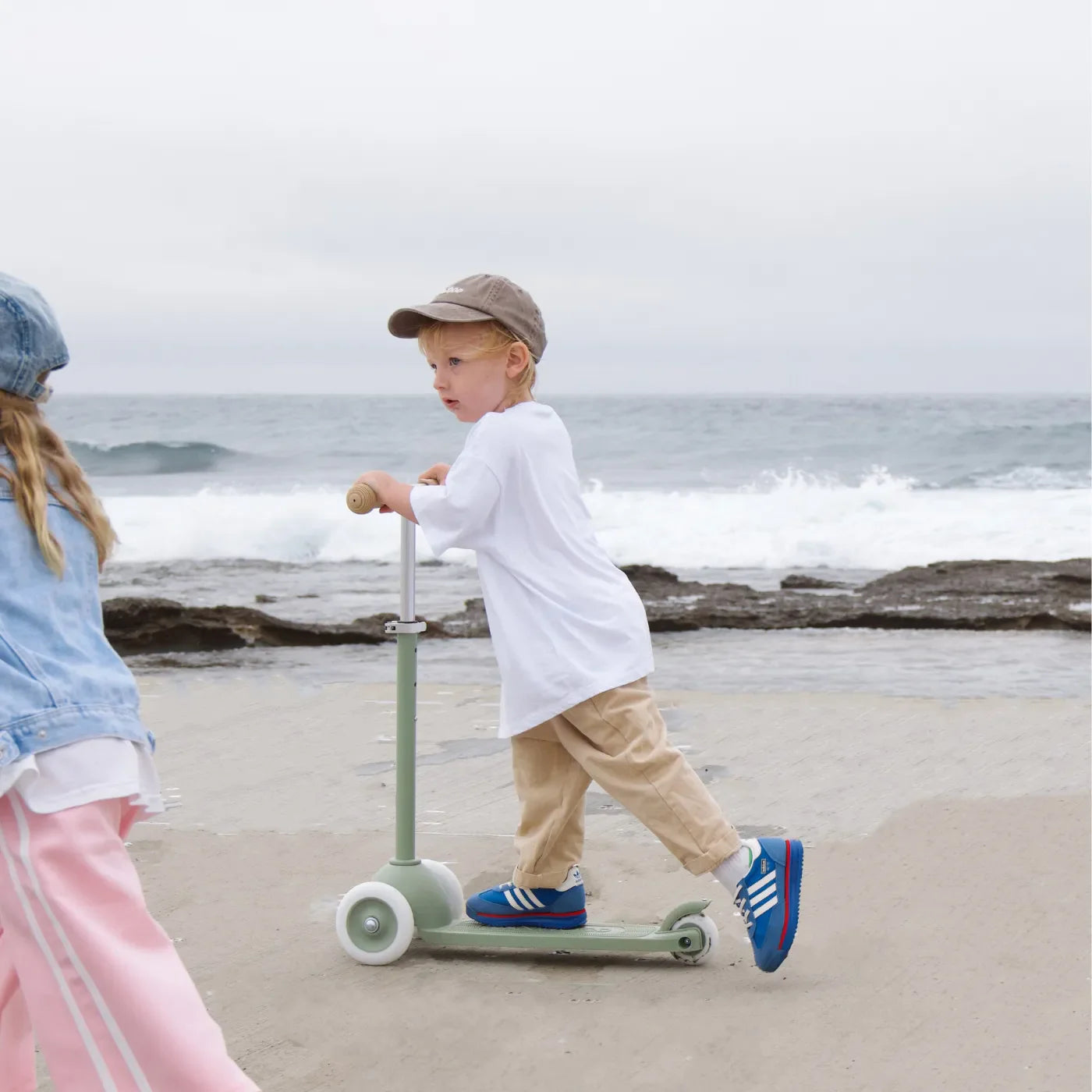 Banwood Eco Scooter Kids 3-Wheel Scooter (Olive)