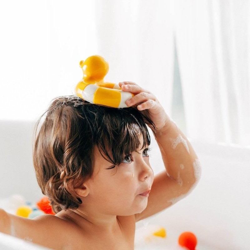 Oli & Carol Floatie Duck Mint Bath Toy – Bath Toys for children, available at Learning Bugs UK