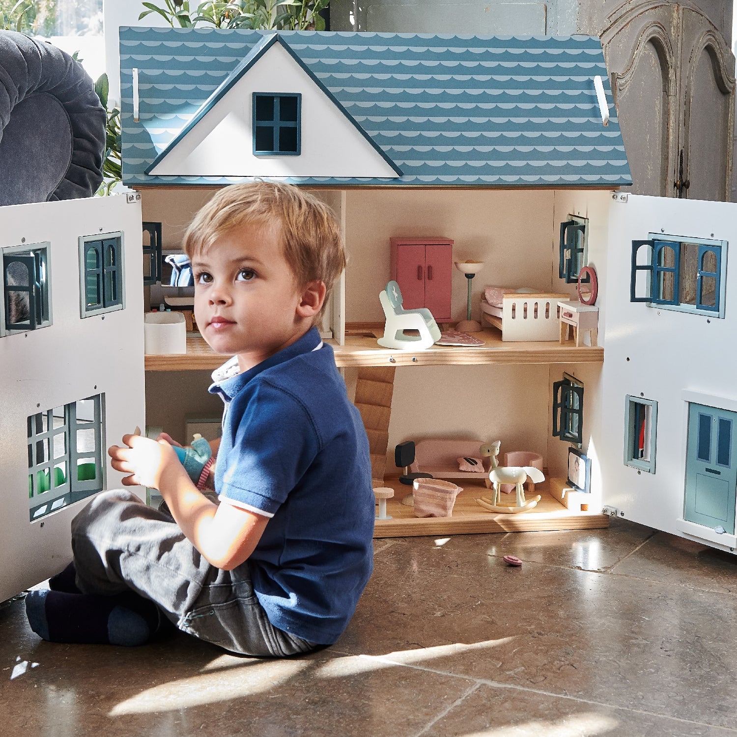 Buy Dovetail House | Wooden dolls house for kids by Learning Bugs UK