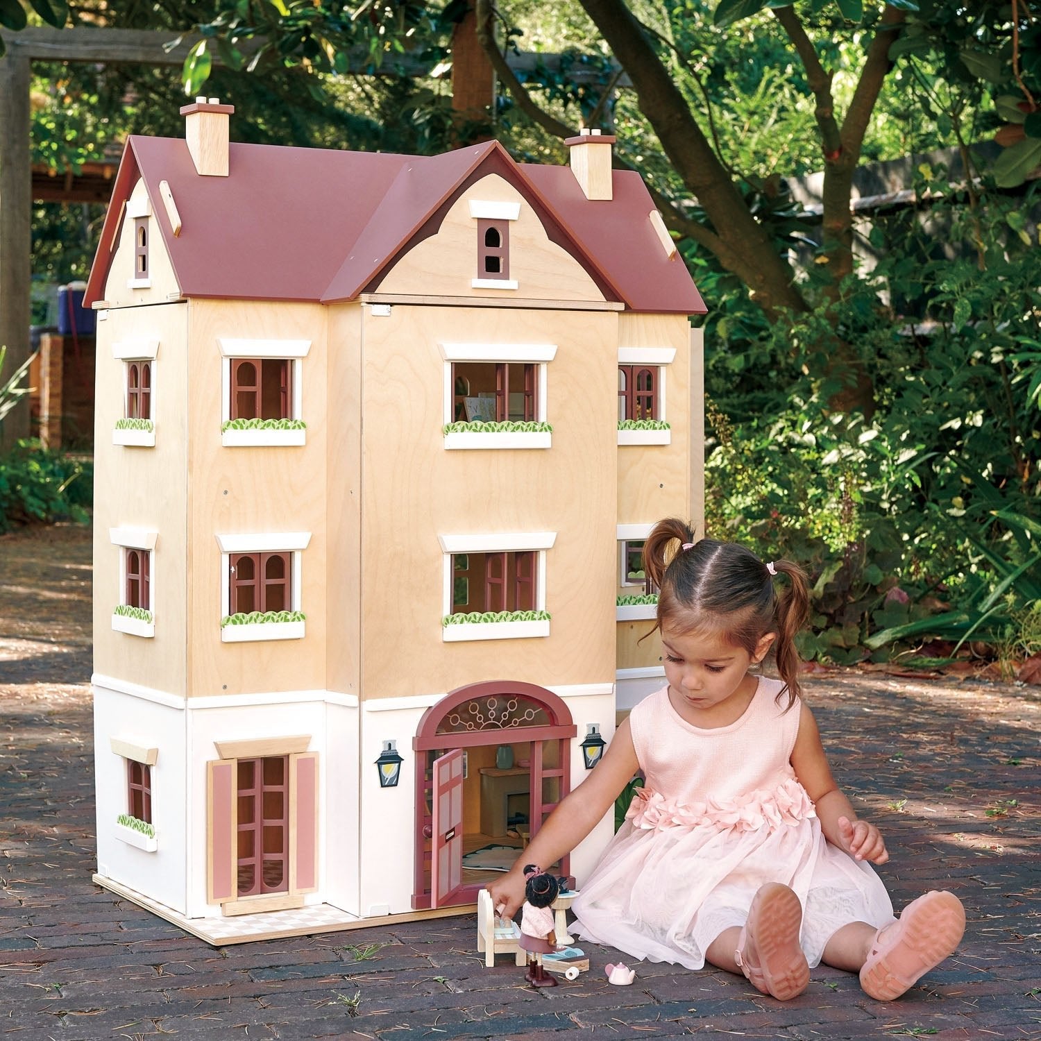 Buy Fantail Hall | Wooden dolls house for kids by Learning Bugs UK