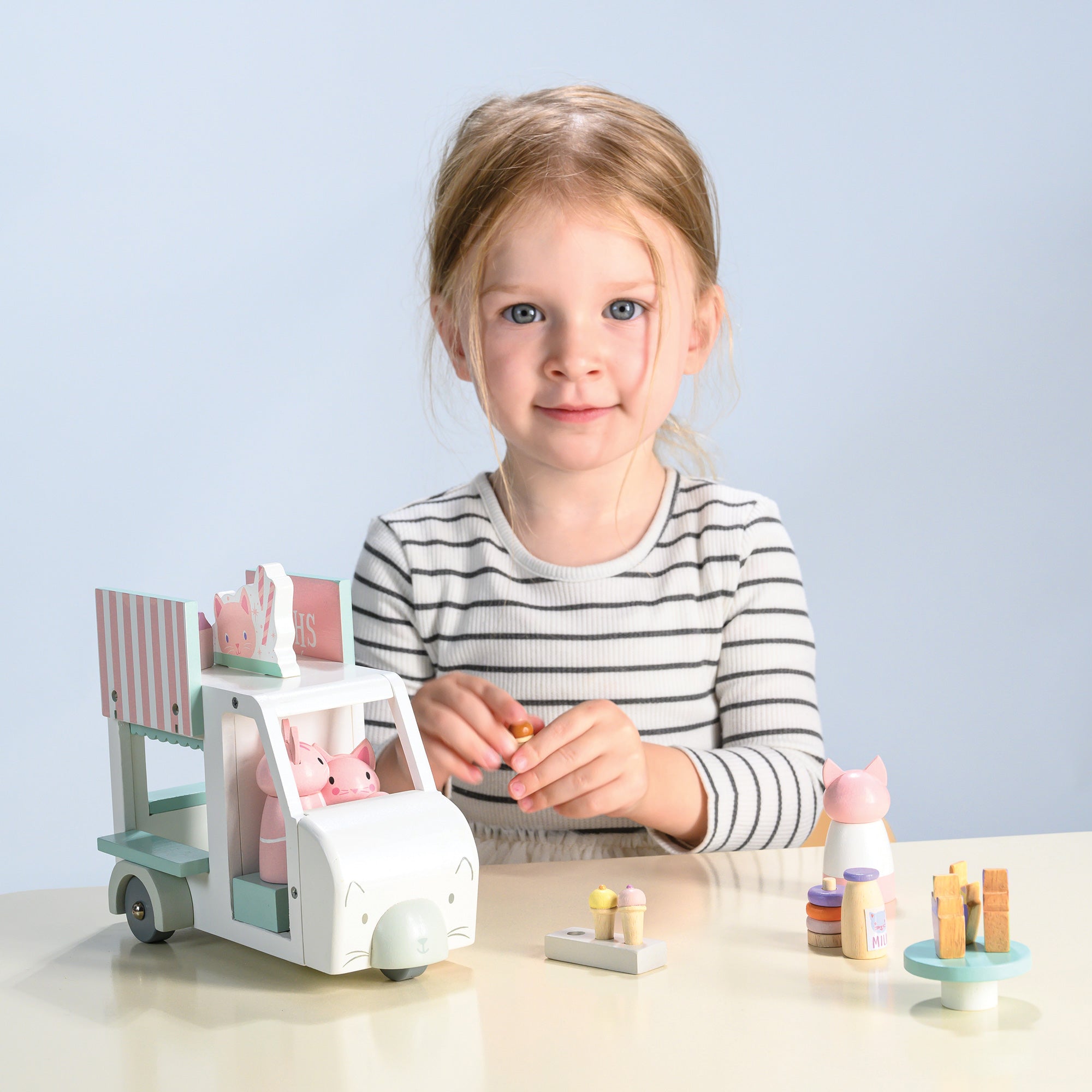 Buy Kitty's Milkshake Van | small world playset for kids by Learning Bugs UK
