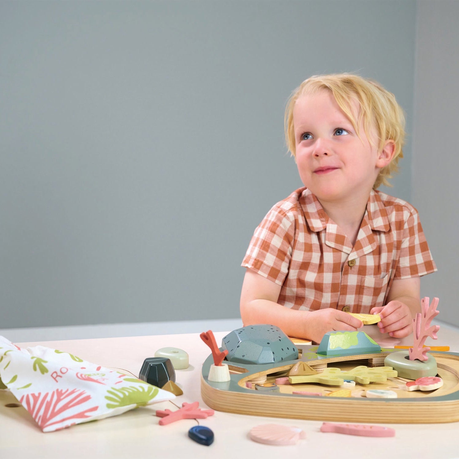 Buy Tender Leaf My Little Rock Pool | Wooden open ended play set for kids by Learning Bugs UK
