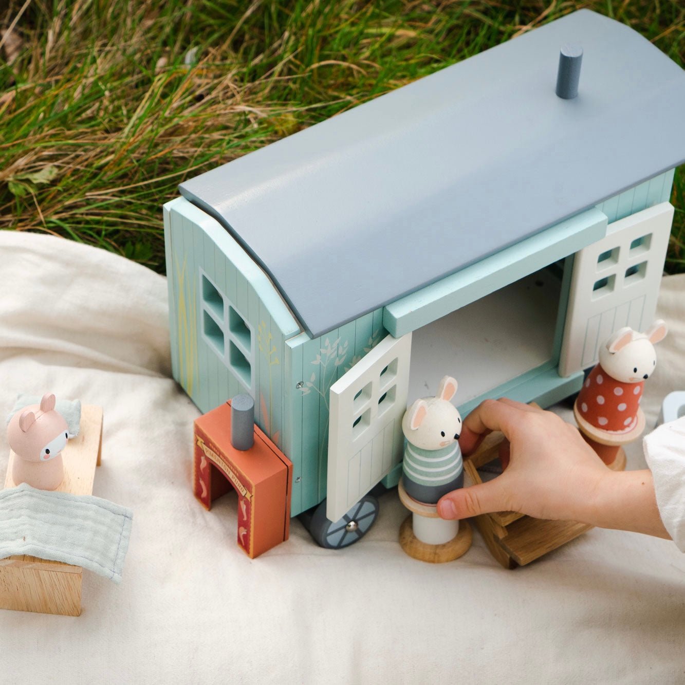 Buy Tender Leaf Secret Meadow Shepherd’s Hut | small world playset for kids by Learning Bugs UK