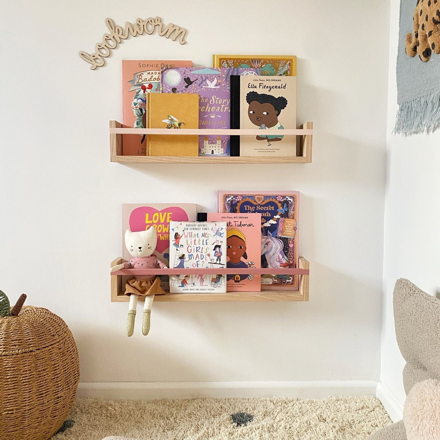 Buy Autumns Corner - The Bookshelf | Bookshelf for kids by Learning Bugs UK