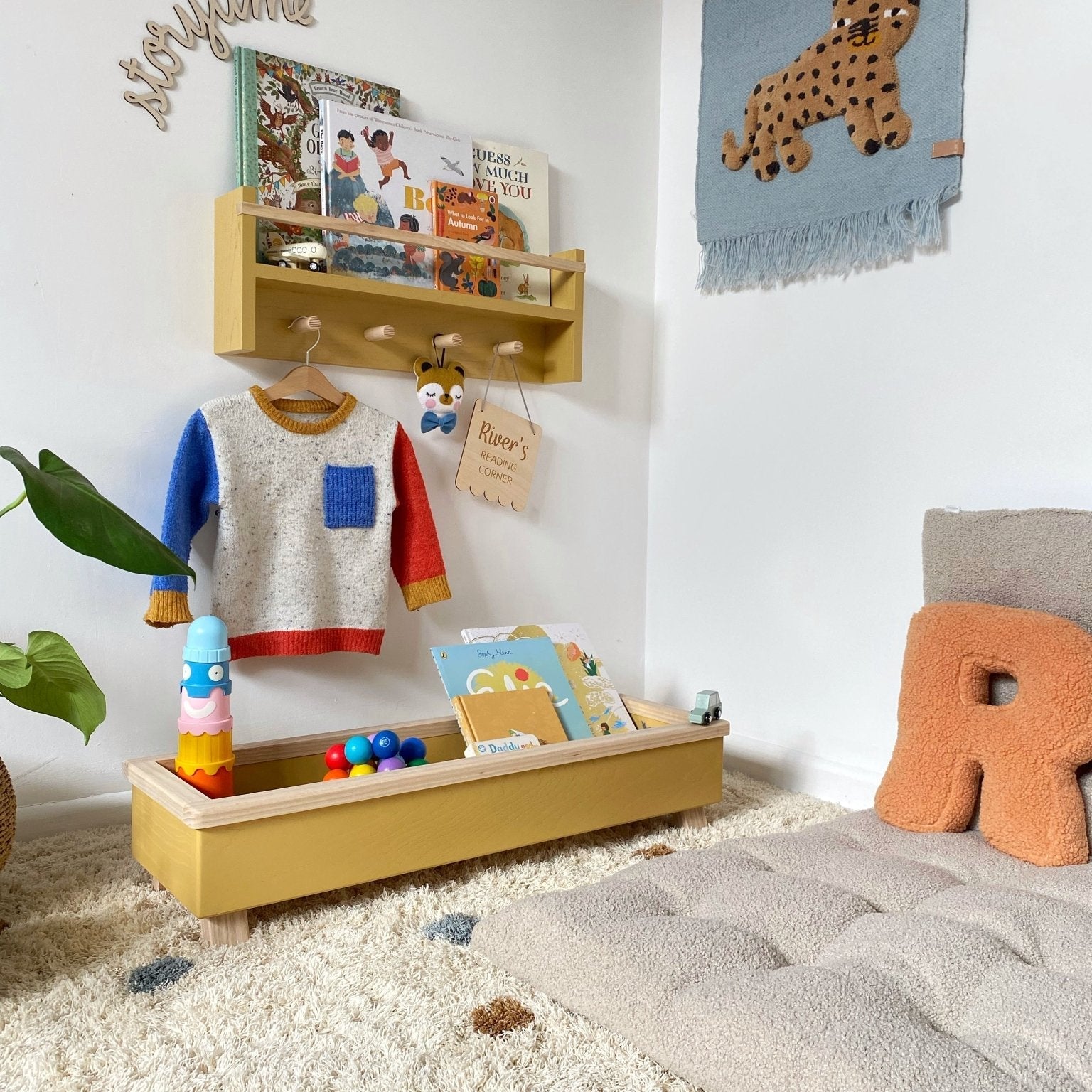 Buy Autumns Corner - The Colour Pop Peg Rail Bookshelf | Bookshelf for kids by Learning Bugs UK