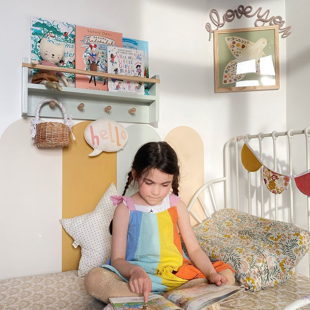 Buy Autumns Corner - The Colour Pop Peg Rail Bookshelf | Bookshelf for kids by Learning Bugs UK