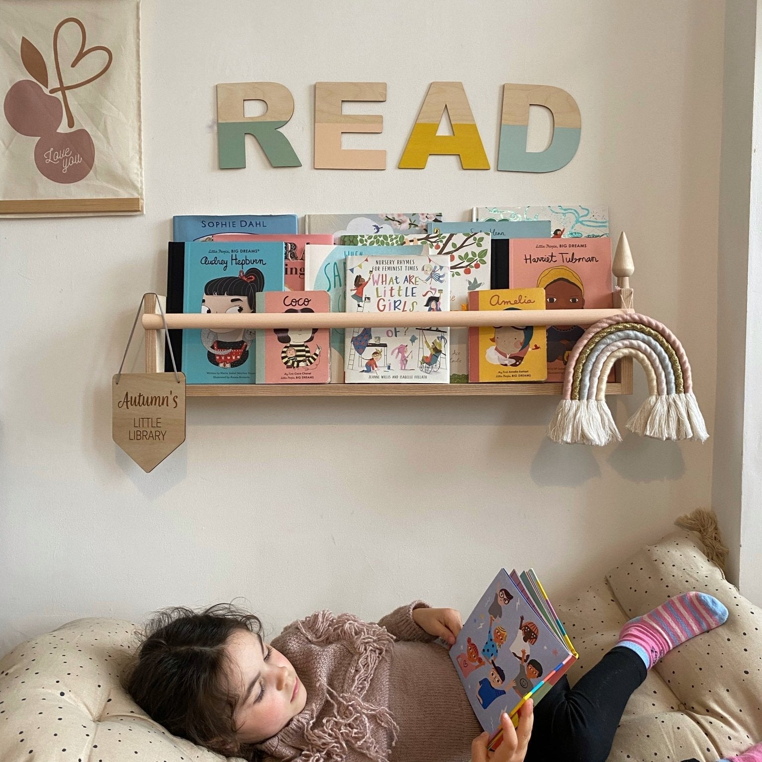 Buy Autumns Corner - The Flip It Shelf | Bookshelf for kids by Learning Bugs UK