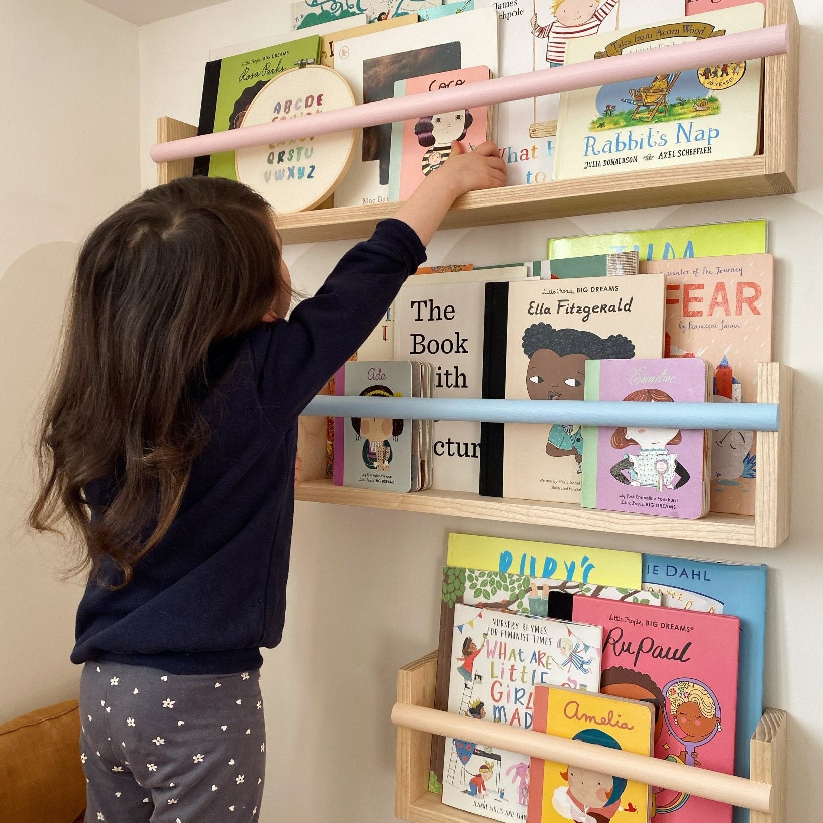 Buy Autumns Corner - The Flip It Shelf | Bookshelf for kids by Learning Bugs UK