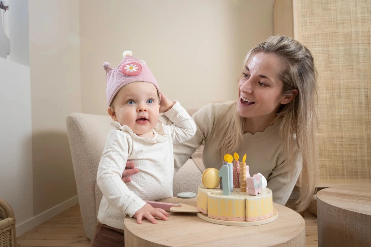 Birthday Crown With Numbers Pink – for children, available at Learning Bugs UK