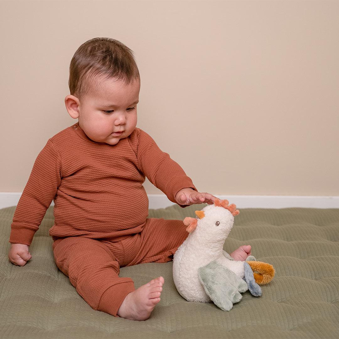 Buy Little Dutch Tumbler Chicken - Little Farm | for kids by Learning Bugs UK