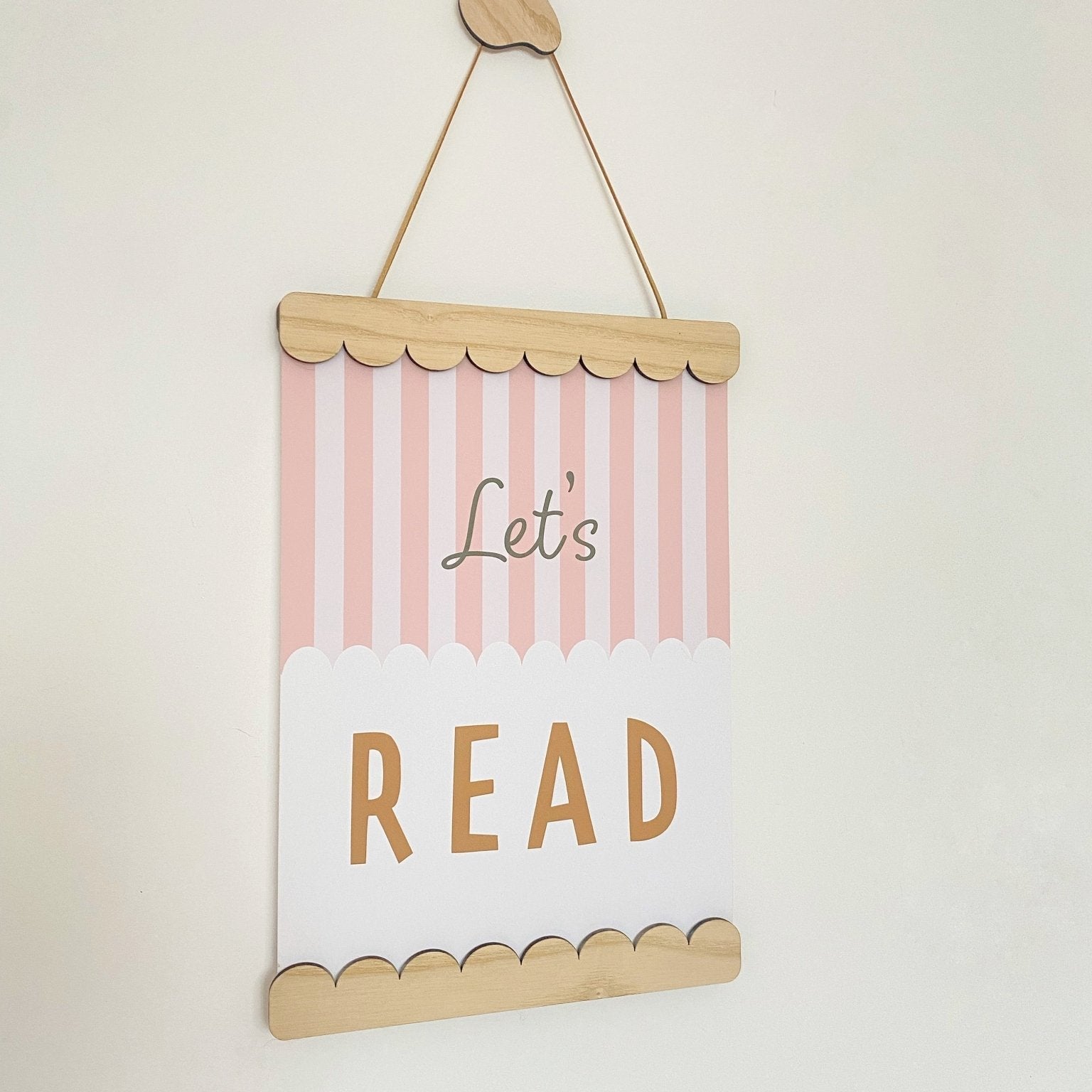 Buy Scalloped Magnetic Picture Frame - Ash | Wall Hangings / Display for kids by Learning Bugs UK