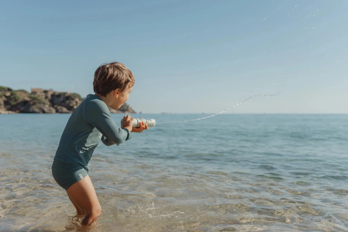 Little Dutch Foam Water Blaster - Pink / Blue – Sand & Water Toys for children, available at Learning Bugs UK