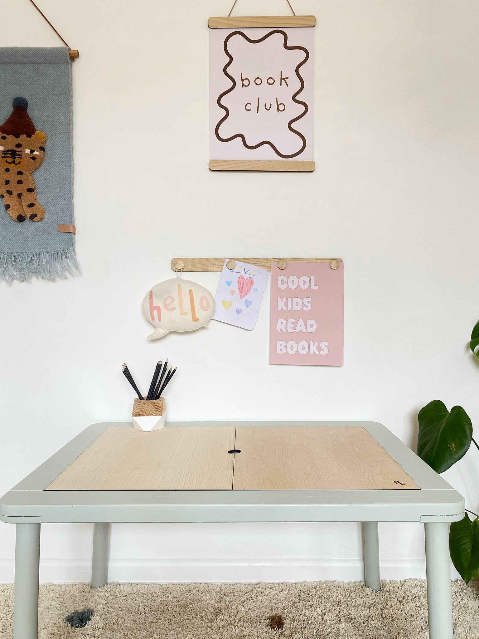 The Art Display Bar - Straight - Ash