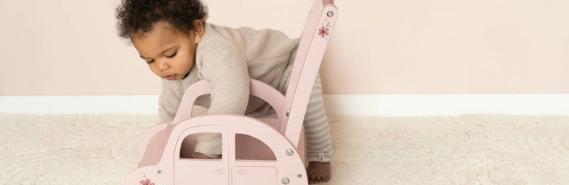 Best 1st birthday gift ideas for 1 year olds UK 2026 - Learning Bugs