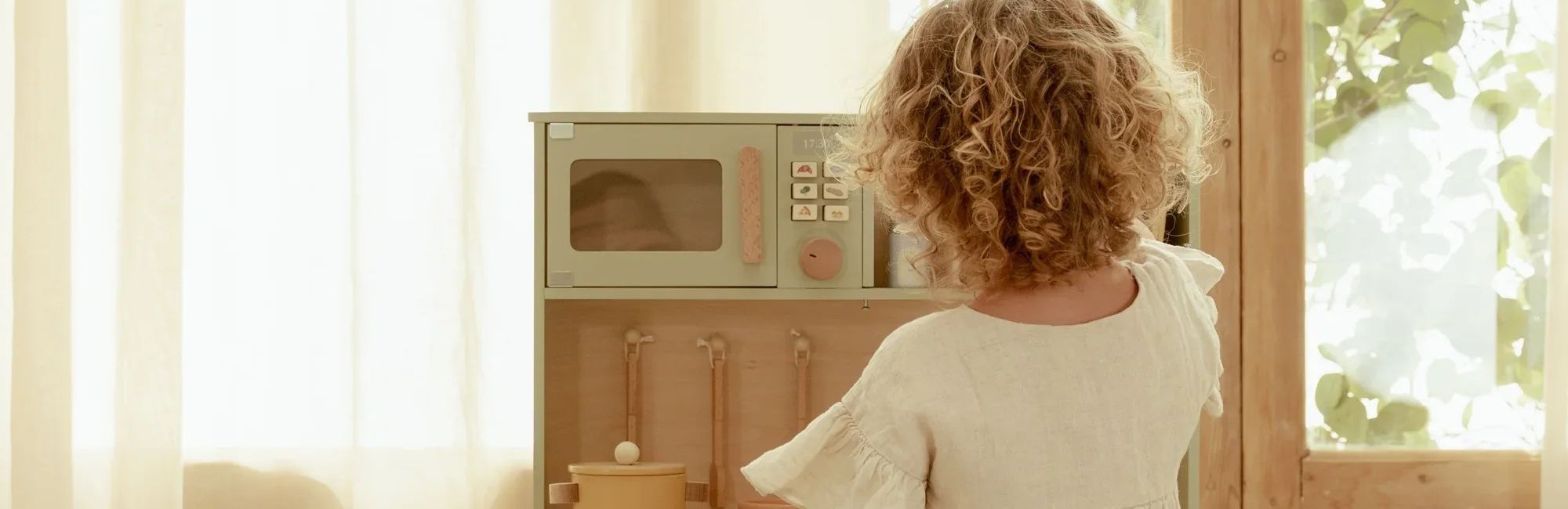 Little Dutch Kitchen: Is It Worth It? UK Review 2026 - Learning Bugs