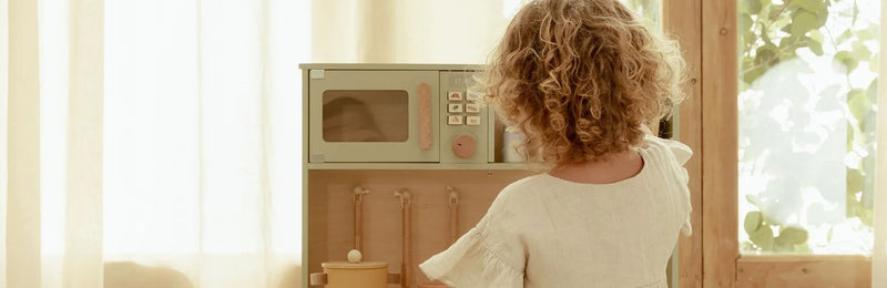 Little Dutch Kitchen: Is It Worth It? UK Review 2026 - Learning Bugs
