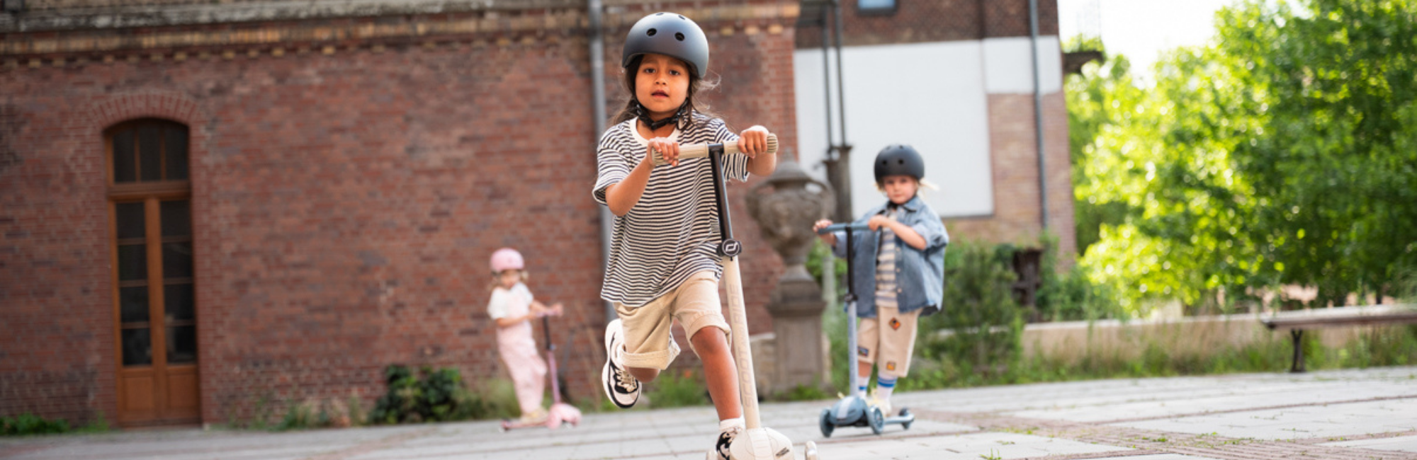 Best Kids Scooter UK 2026 — Scoot and Ride Highwaykick Review &amp; Buyer's Guide
