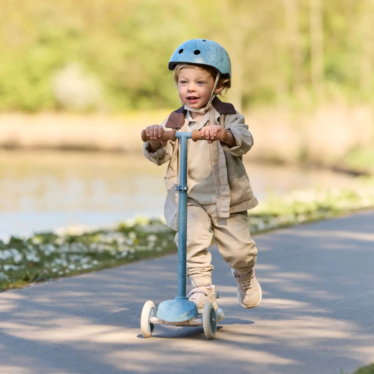 Little Dutch Scooter - Blue – Scooters for children, available at Learning Bugs UK