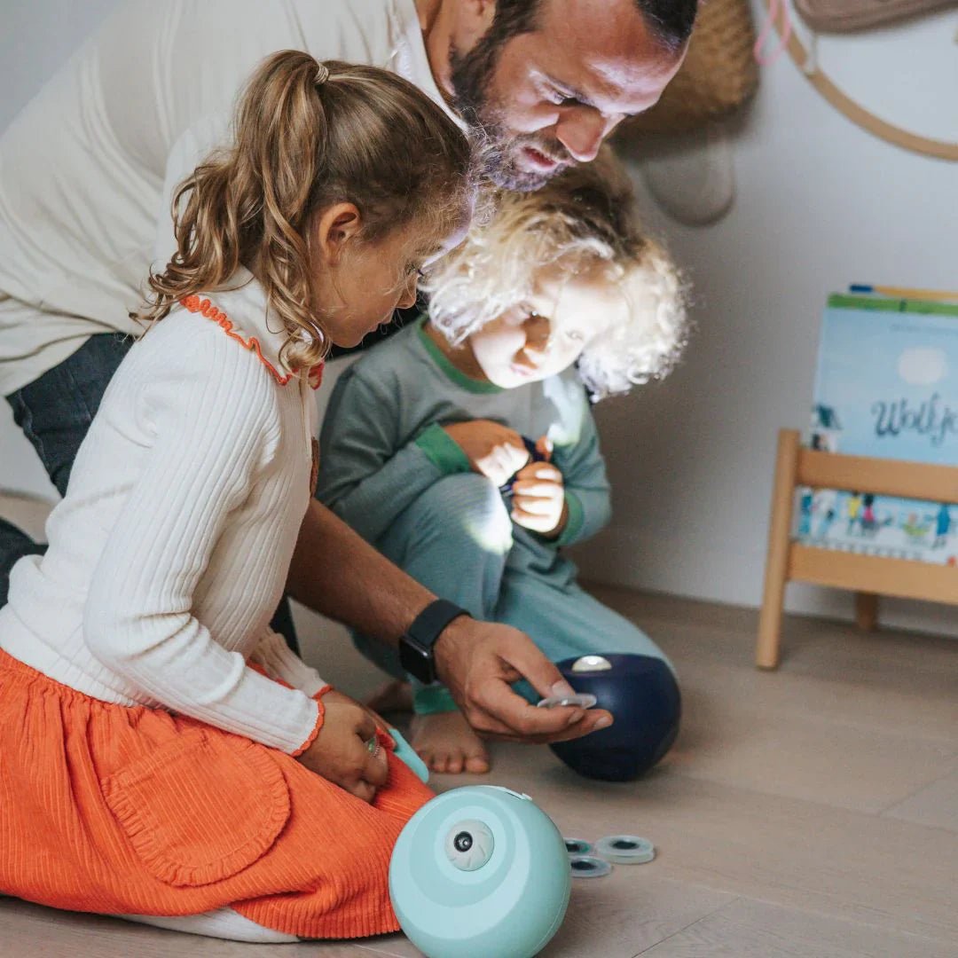 KIDYSTAR Planetarium Projector Green – Creativity & Learning for children, available at Learning Bugs UK