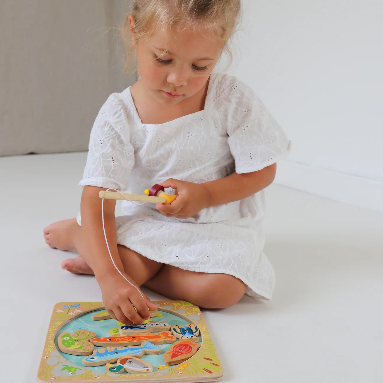 Tender Leaf Pond Dipping by Tenderleaf Toys - Learning Bugs UK