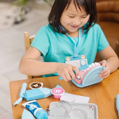 Melissa & Doug Super Smile Dentist Kit for Kids Role Play Toys