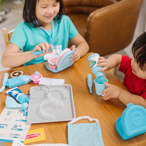 Melissa & Doug Super Smile Dentist Kit for Kids Role Play Toys