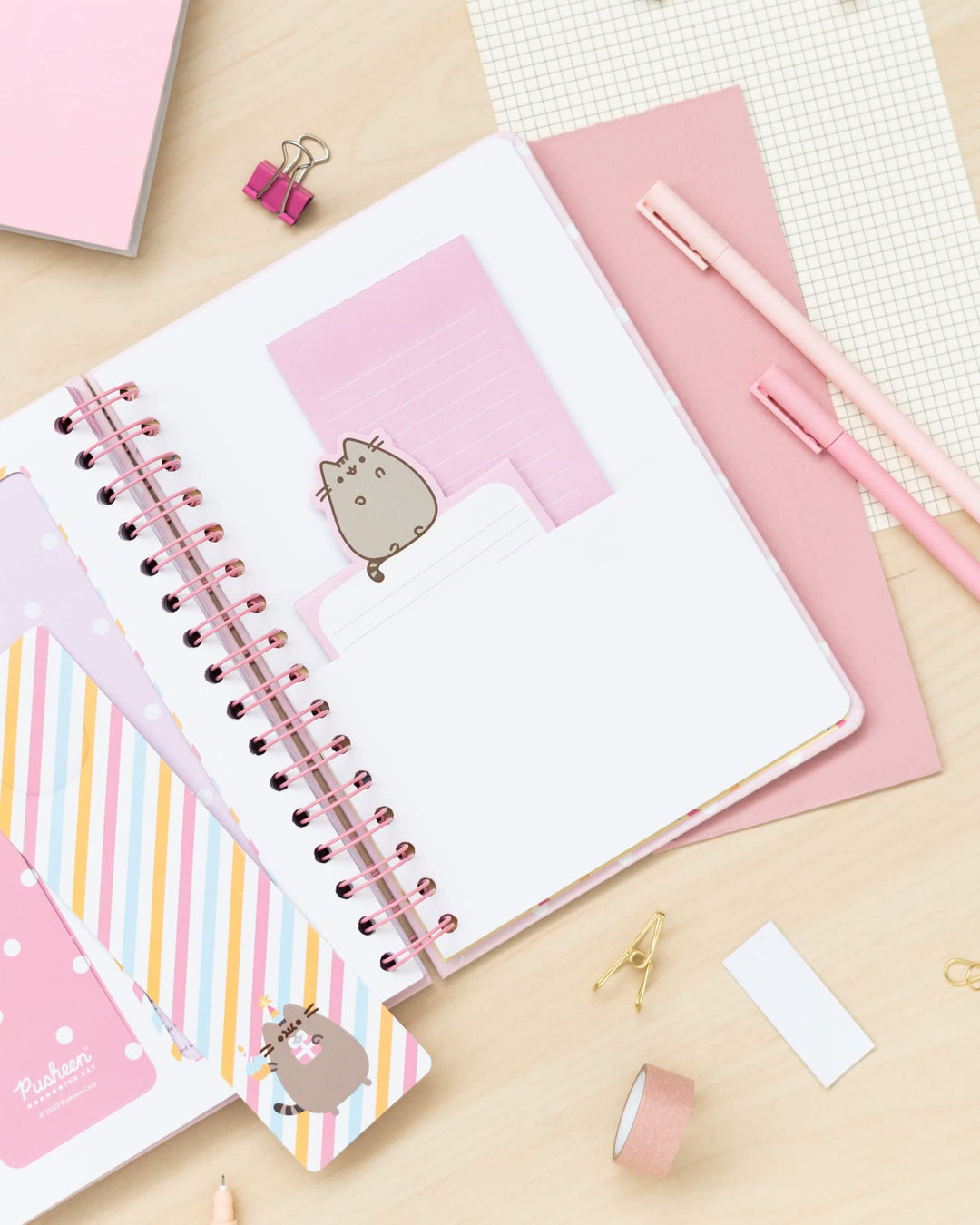 Pusheen 2022-2023 Academic Diary