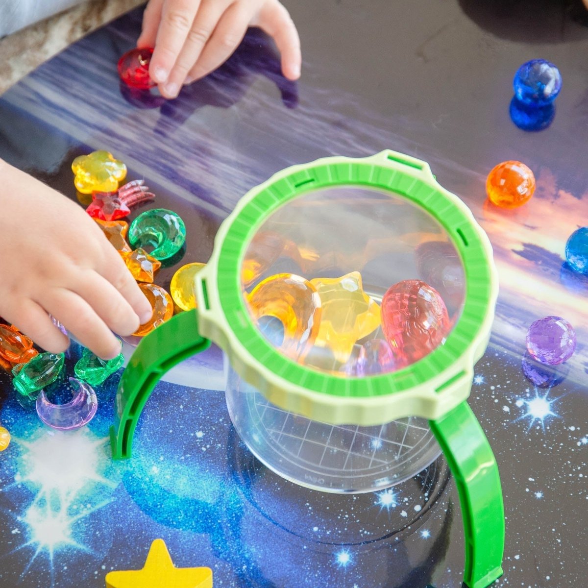 Tabletop Magnifier 2.3X & Pot – for children, available at Learning Bugs UK