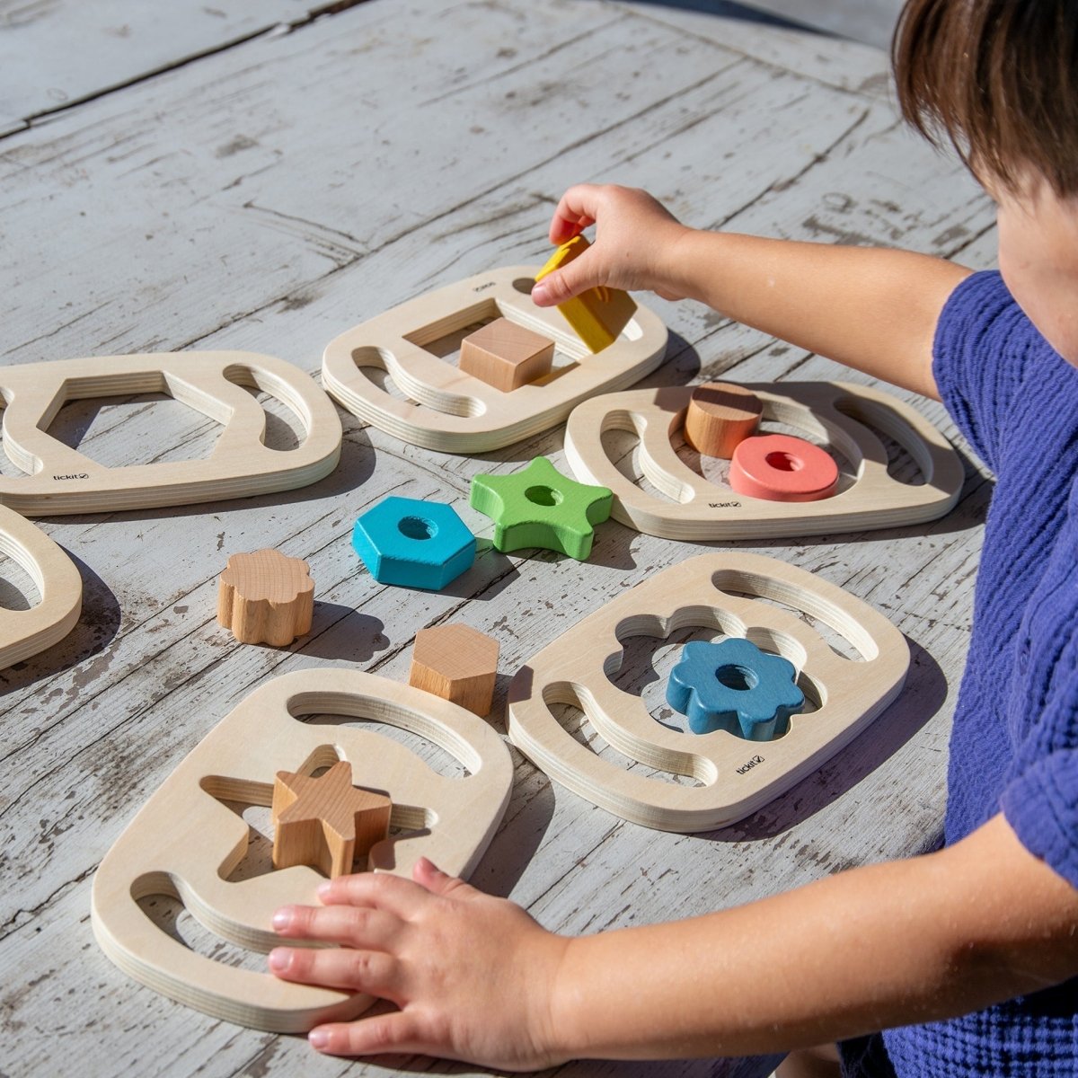 Easy Hold Shape Viewer Panels – Baby Toys & Activity Equipment for children, available at Learning Bugs UK