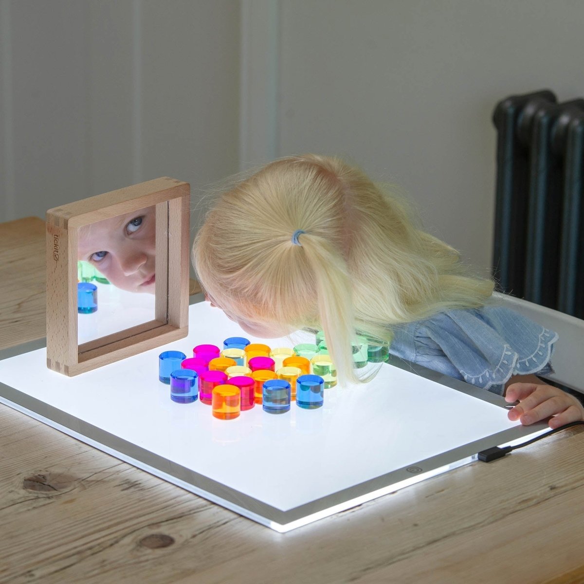 Gem Circle Mirror Tray – for children, available at Learning Bugs UK
