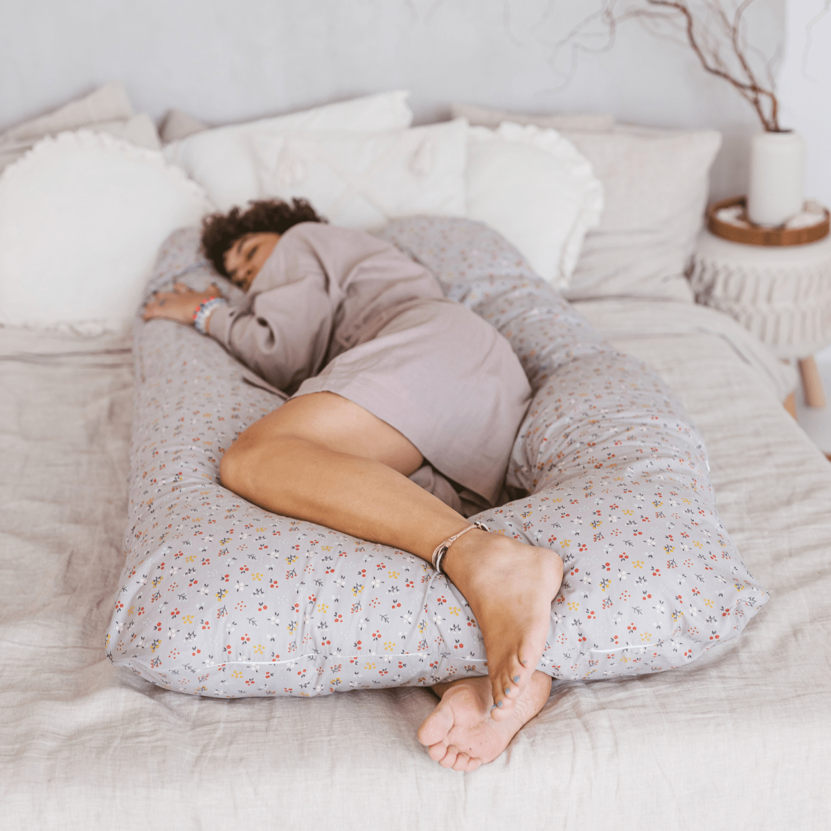 MINICAMP U-Shaped Pregnancy Pillow with Organic Cover in Grey | Kapok & Latex Blend or PES Filling – Body Pillows U Shaped for children, available at Learning Bugs UK