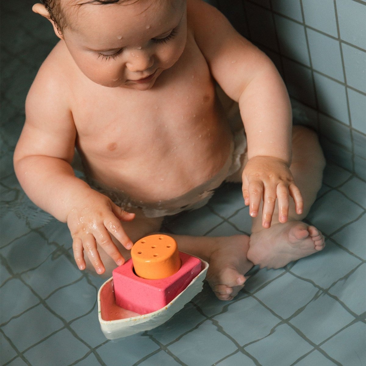 Oli & Carol Upcycled Boat Bath Toy Orange – Bath Toys for children, available at Learning Bugs UK