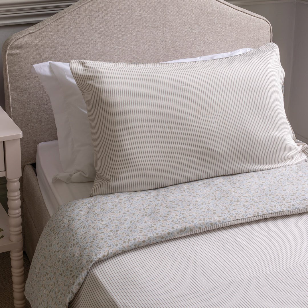 Buy Organic Cotton Single Bedding Set - Stripe | Bedding for kids by Learning Bugs UK