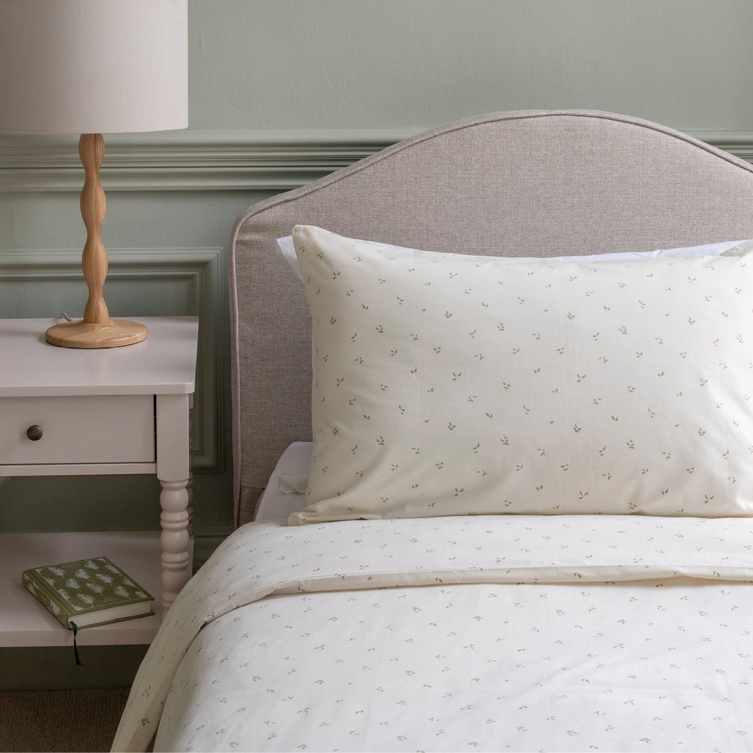 Organic Cotton Single Bedding Set - Nettle Scatter – Bedding for children, available at Learning Bugs UK